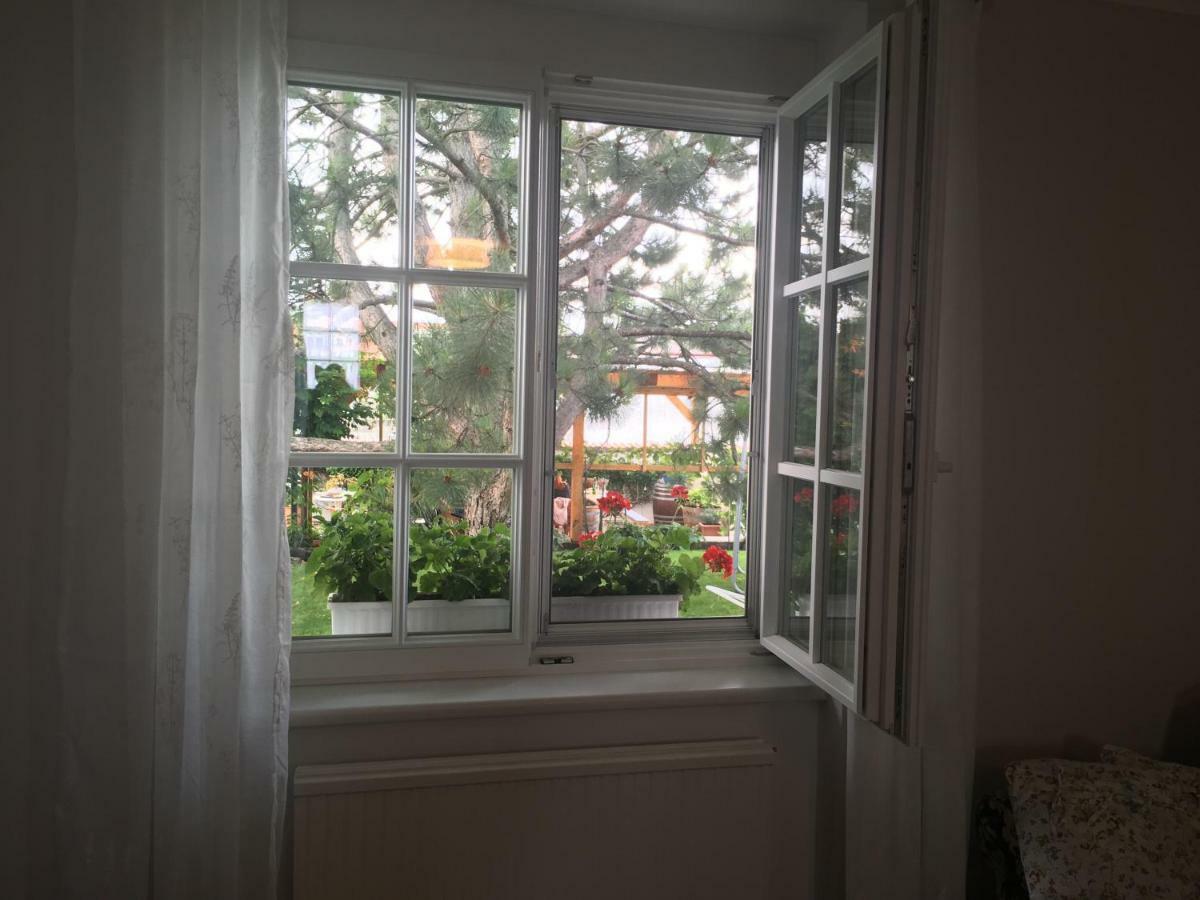 Sekt & Wein - Walter Klein Appartement Illmitz Buitenkant foto