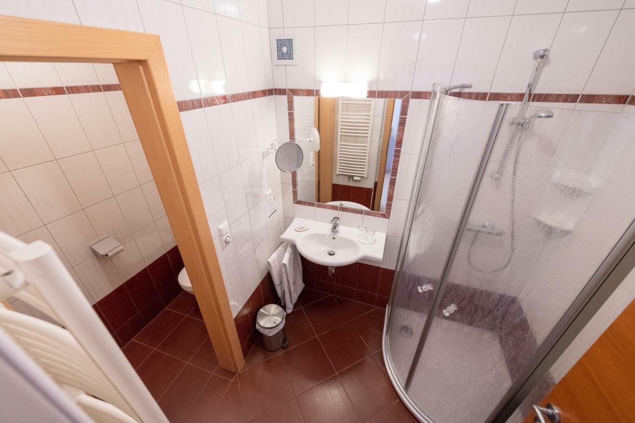Sekt & Wein - Walter Klein Appartement Illmitz Buitenkant foto