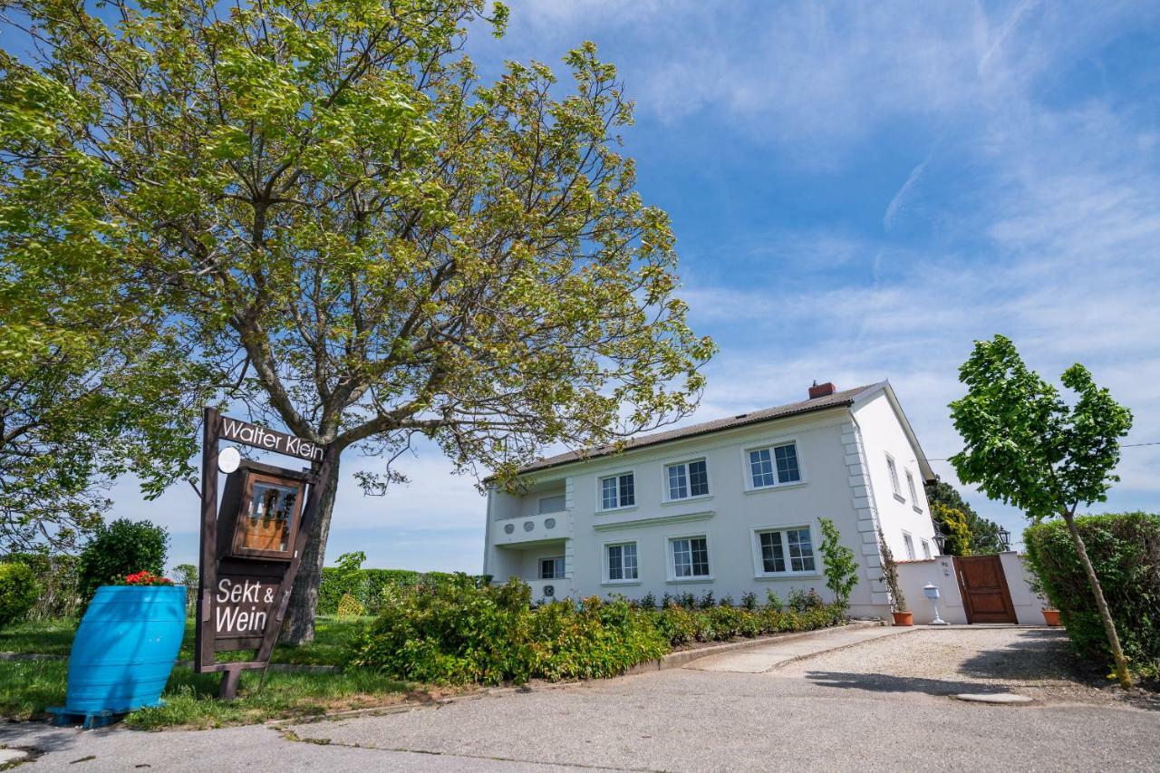 Sekt & Wein - Walter Klein Appartement Illmitz Buitenkant foto