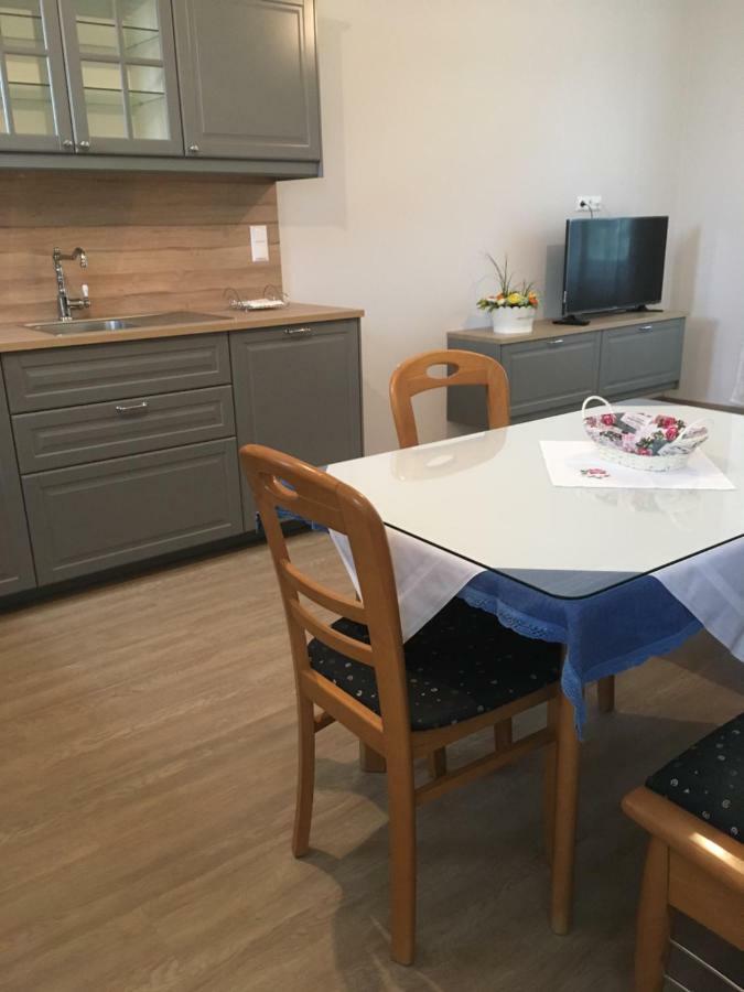Sekt & Wein - Walter Klein Appartement Illmitz Buitenkant foto